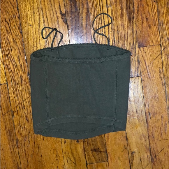 SOLD: A&F ribbed crop top - Picture 2 of 7